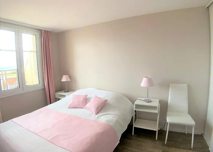 Divine Marina Vue - Piscines *