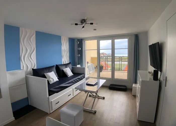 Divine Marina Vue - Piscines Apartman *